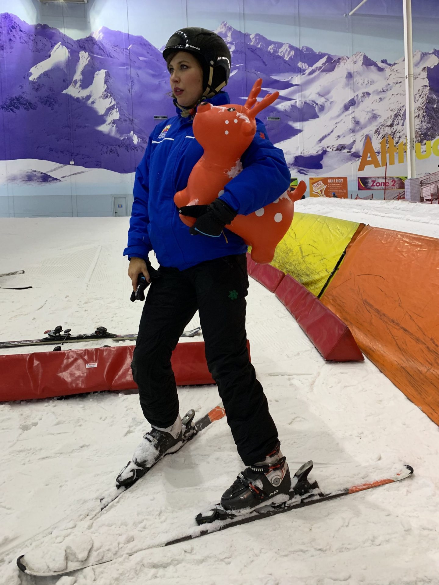 manchester blogger, manchester bloggers, manchester influencers , skiing , skiing course, ski for beginners, ukblogger, blogging , manchester chill factore 
